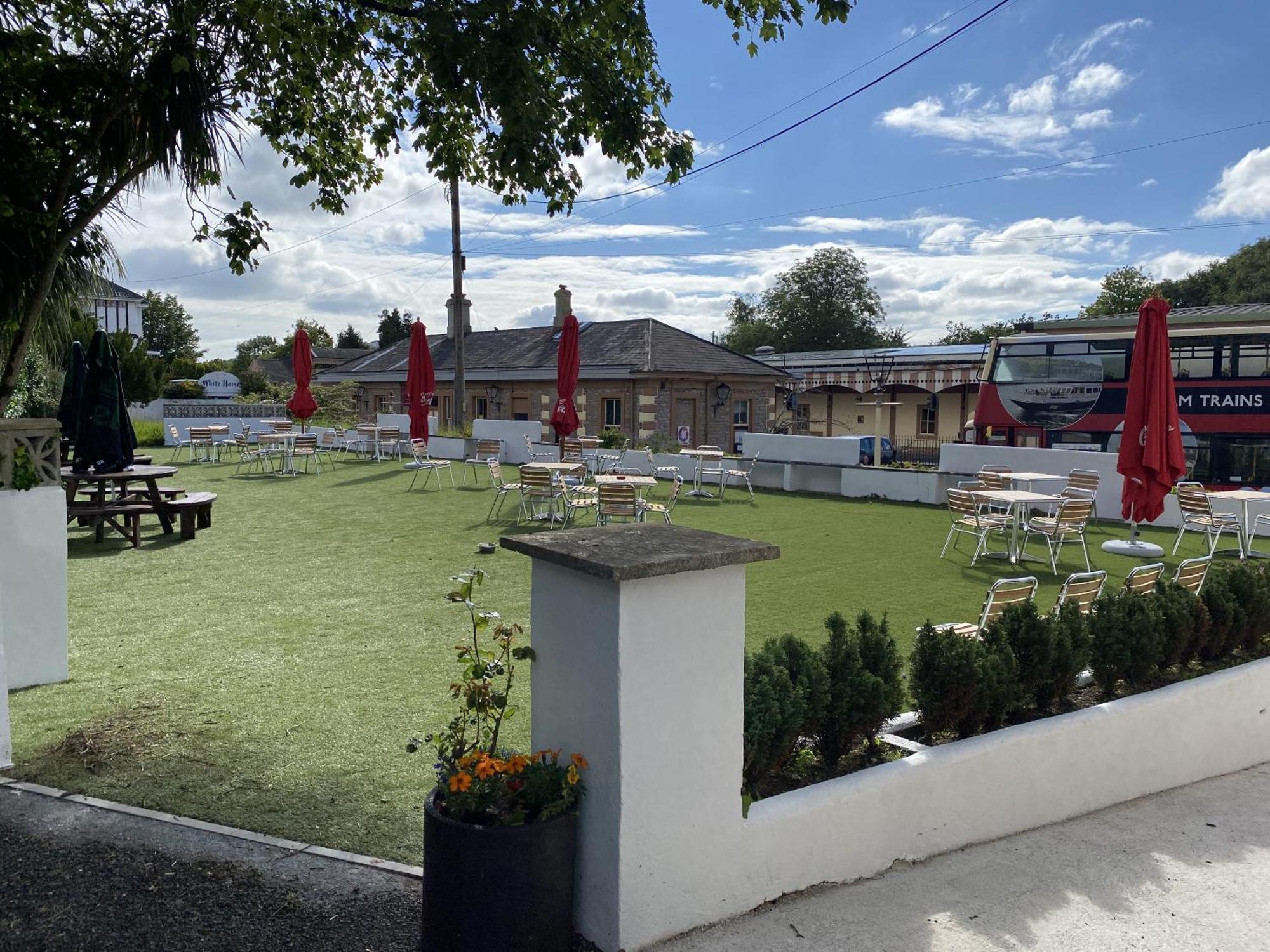 The Railway Inn Galmpton 外观 照片